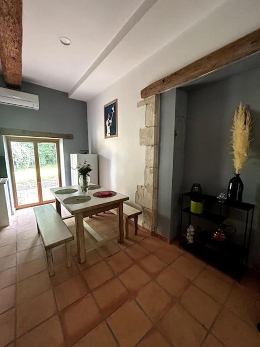 Superbe Appartement Cosy Avec Jardin Nimes Luaran gambar